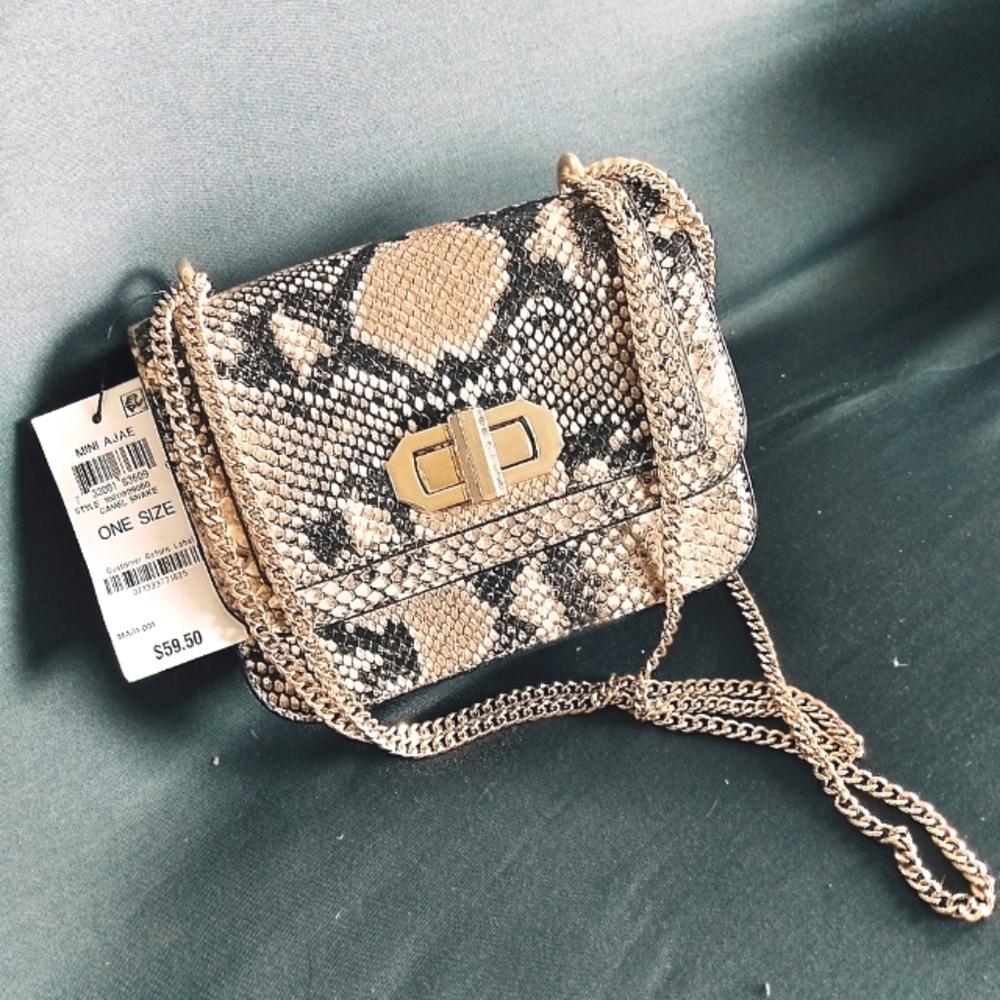 International Concepts hand bag